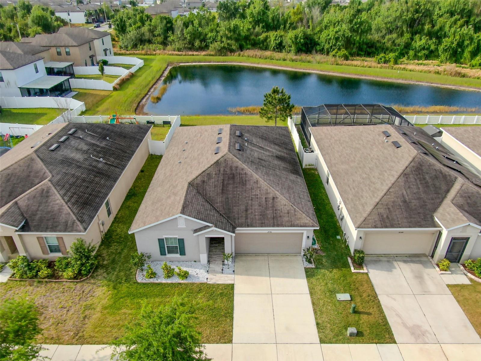 14542 Haddon Mist Drive, For Sale in Wimauma Zoocasa