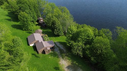 576 Hayward Rd, Derby, VT, 05829-6301 | Card Image