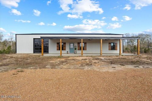 52 Jack Davis Rd, Wiggins, MS, 39577-8323 | Card Image