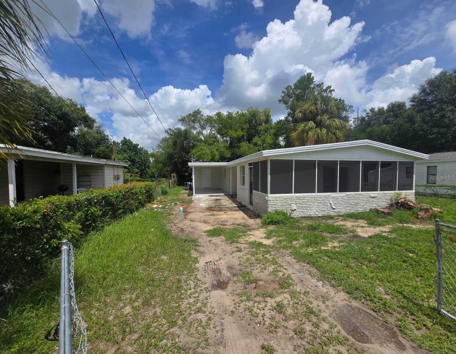 Shadowlawn Ave, Tampa, FL 33610