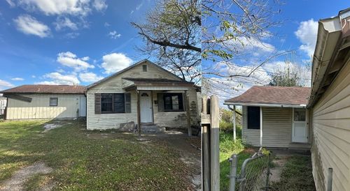 510 James St, Refugio, TX, 78377-2514 | Card Image