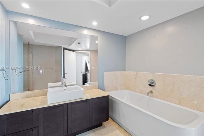 UNIT-1202 - 200 Sunny Isles Blvd, Condo with 3 bedrooms, 2 bathrooms and null parking in Sunny Isles Beach FL | Image 15
