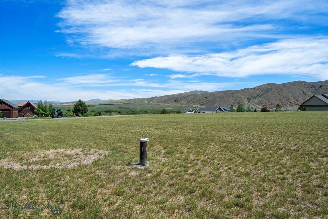 Land in Toston 5