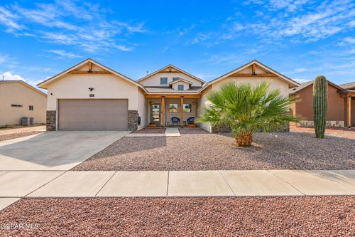 640 David Ortiz St, Socorro, TX, 79927-2245 | Card Image