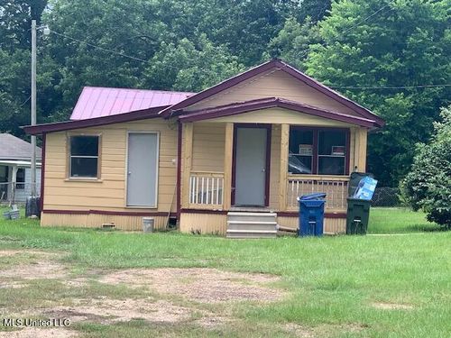 363 W Stiers Ln, Natchez, MS, 39120-2532 | Card Image