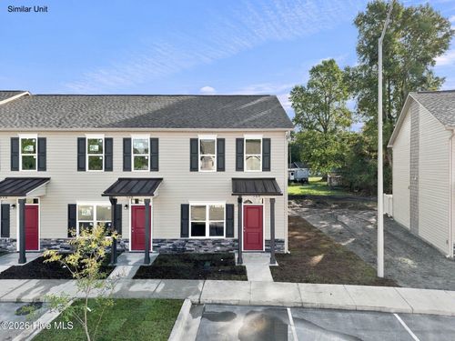 372 Boyington Place Road, Midway Park, NC, 28544 | Card Image