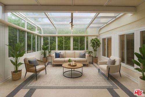 713 N Elm Dr, Beverly Hills, CA, 90210-3422 | Card Image