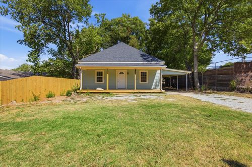 812 5th St, Ada, OK, 74820-3218 | Card Image