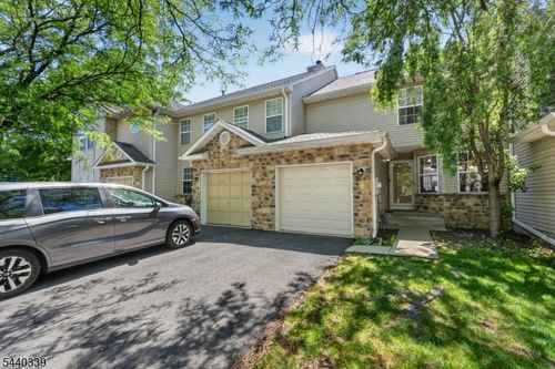 303 Cobblestone Ct, Monmouth Junction, NJ, 08852-1950 | Card Image