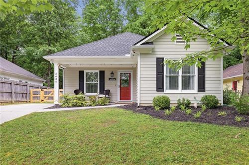 2636 Church St Nw, Atlanta, GA, 30318-1831 | Card Image