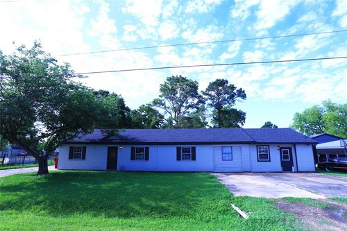 1117 County Road 515, Brazoria, TX, 77422-8024 | Card Image