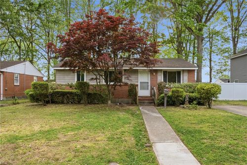 1206 Cleona Dr, Chesapeake, VA, 23324-3635 | Card Image