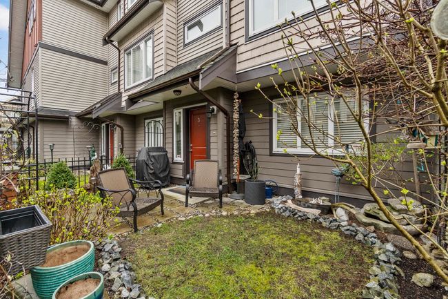 3 - 22386 Sharpe Avenue, Townhouse with 3 bedrooms, 2 bathrooms and 2 parking in Richmond BC | Image 4