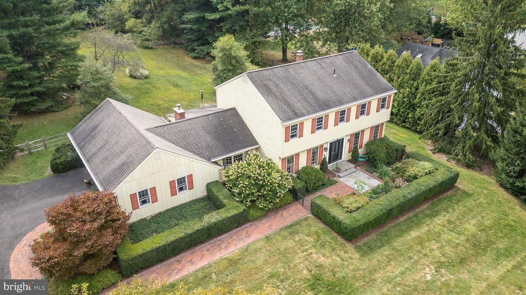 Antler Dr, Doylestown, PA 18902