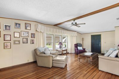 493 Hemingway Terrace, House other with 2 bedrooms, 2 bathrooms and null parking in Fort Pierce FL | Image 3