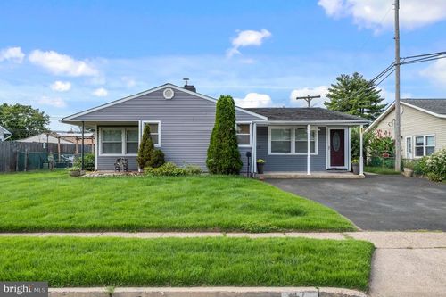 47 Glenwood Ln, LEVITTOWN, PA, 19055-1905 | Card Image