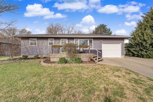 2082 Shalimar Dr, Salina, KS, 67401-6740 | Card Image