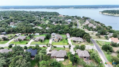 1010 Ridgeoak Dr, Belton, TX, 76513-6214 | Card Image