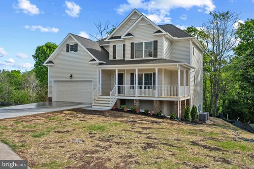 106 Mate Ct, WINCHESTER, VA, 22602-4483 | Card Image