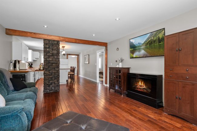 569 Park Street, House other with 3 bedrooms, 1 bathrooms and 6 parking in Hope BC | Image 13