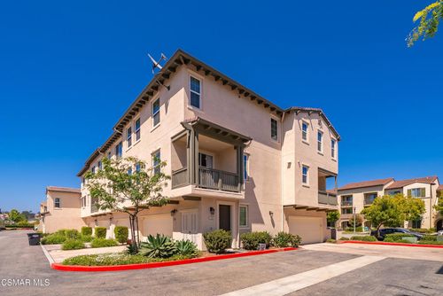 586 Pioneer St, Camarillo, CA, 93010-7600 | Card Image