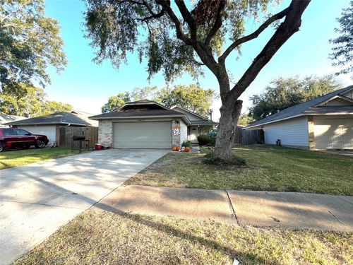 14014 Clear Forest Dr, Sugar Land, TX, 77498-1779 | Card Image