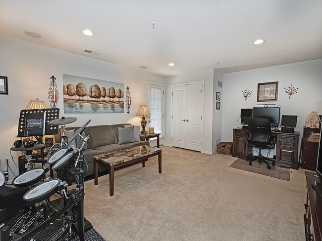 2003 Pointe View Dr, Townhouse with 3 bedrooms, 3 bathrooms and 2 parking in Mars PA | Image 22