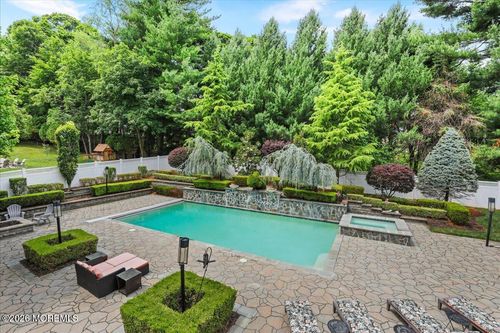 9 Landmark Ln, Marlboro, NJ, 07746-2440 | Card Image