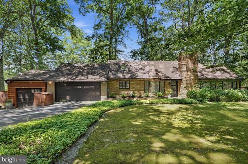 2030 Willow Brook Dr, HUNTINGDON VALLEY, PA, 19006-5624 | Card Image