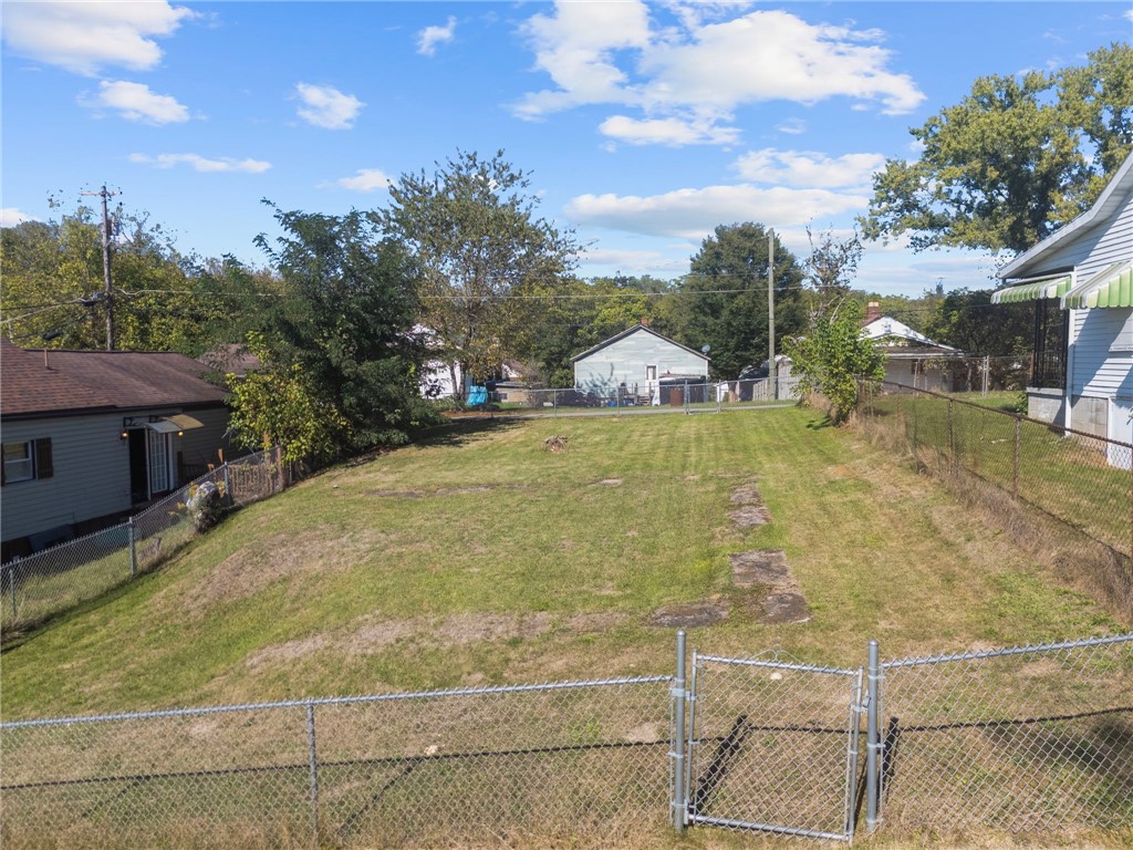 Farm in Clarksville 4