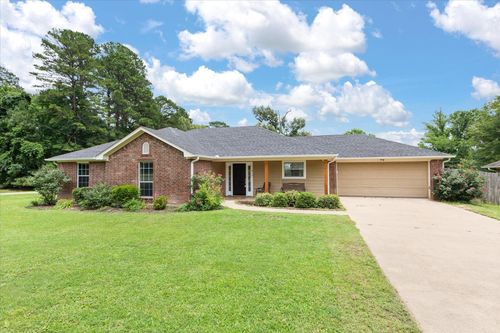 812 Fleetwood St, White Oak, TX, 75693-1152 | Card Image