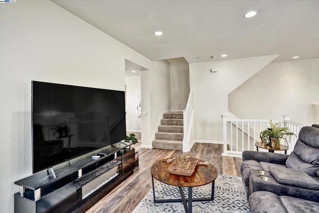 UNIT-1401 - 2878 4 Th St, Condo with 3 bedrooms, 3 bathrooms and 2 parking in Livermore CA | Image 8