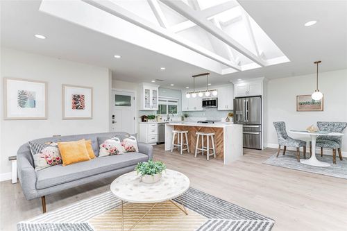 p-3279 San Amadeo, Laguna Woods, CA, 92637-3023 | Card Image