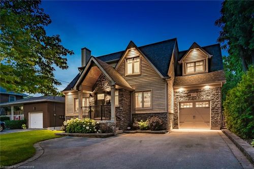 373 Torrance St, Burlington, ON, L7R2R7 | Card Image