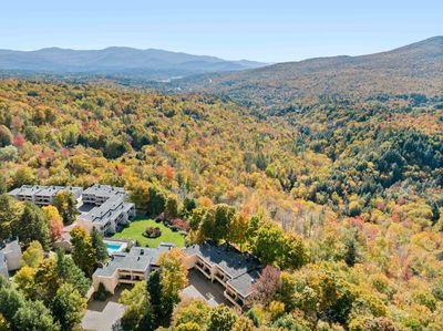 5APT - 1309 Notchbrook Road, Condo with 1 bedrooms, 1 bathrooms and null parking in Stowe VT | Image 3