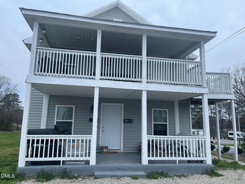 805 S Main St, Louisburg, NC, 27549-2817 | Card Image