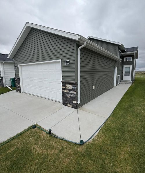 6850 67th Street S, Horace, ND, 58047 | Card Image