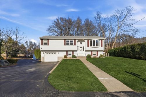 44 Village Avenue, Cranston, RI, 02920 | Card Image