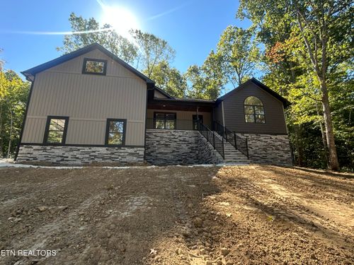 633 Icy Cove Trl, Monterey, TN, 38574-9800 | Card Image