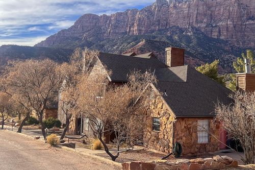 104b-88 Stone Mountain Dr, Springdale, UT, 84767 | Card Image