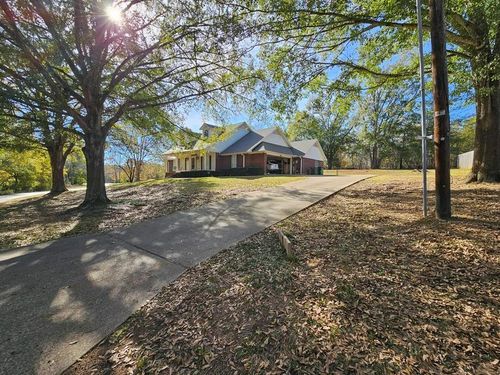 2001 Ventureview St, Palestine, TX, 75803-8514 | Card Image