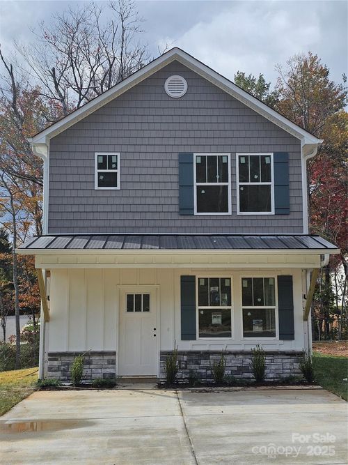 224 Slade Ln, Black Mountain, NC, 28711-0860 | Card Image