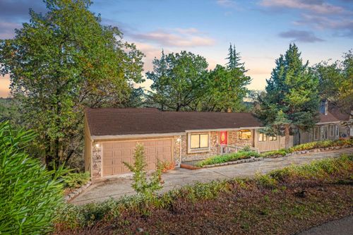 18330 Hummingbird Drive, Penn Valley, CA, 95946 | Card Image