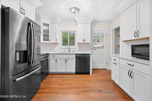 36 Park Ave, St Augustine, FL, 32084-2163 | Card Image