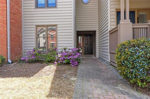 507 Garden Ct, Sandy Springs, GA, 30328-4562 | Card Image