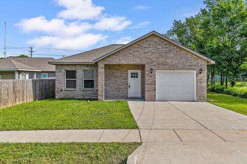 4210 Park St, Greenville, TX, 75401-4926 | Card Image