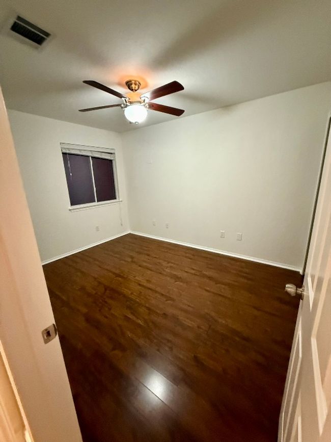 1018 Gentry Dr, House other with 3 bedrooms, 2 bathrooms and 4 parking in Leander TX | Image 14