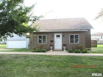 219 W 2nd Street, House other with 2 bedrooms, 2 bathrooms and null parking in Tipton IA | Image 3