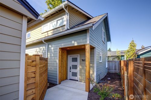 4514 S Dawson St, Seattle, WA, 98118-2349 | Card Image