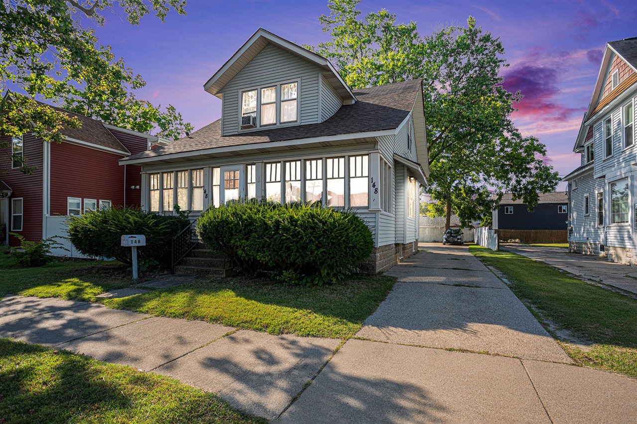 16th St, Holland, MI 49423